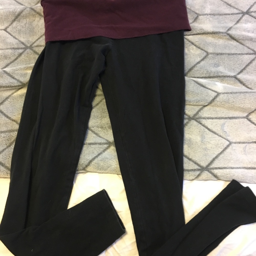 Victoria secret yoga leggings with sparkle PINK. - Picture 2 of 2